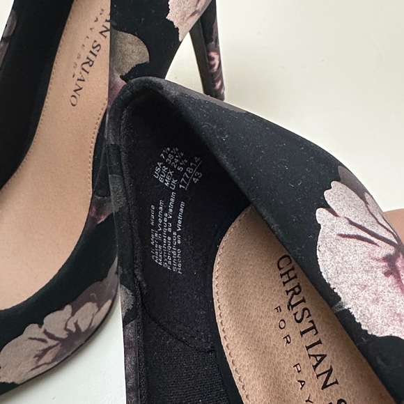 🌺 CHRISTIAN SIRIANO for Habit pointed pump heels featuring dark floral 7.5 - Picture 5 of 12